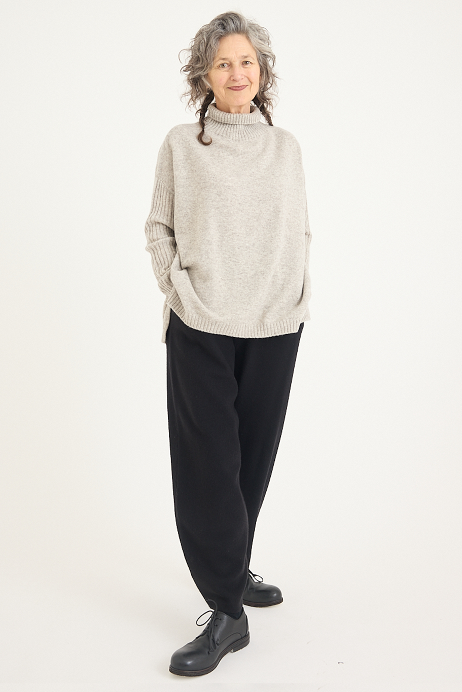 Freeman-B - Bulky High Neck Top
