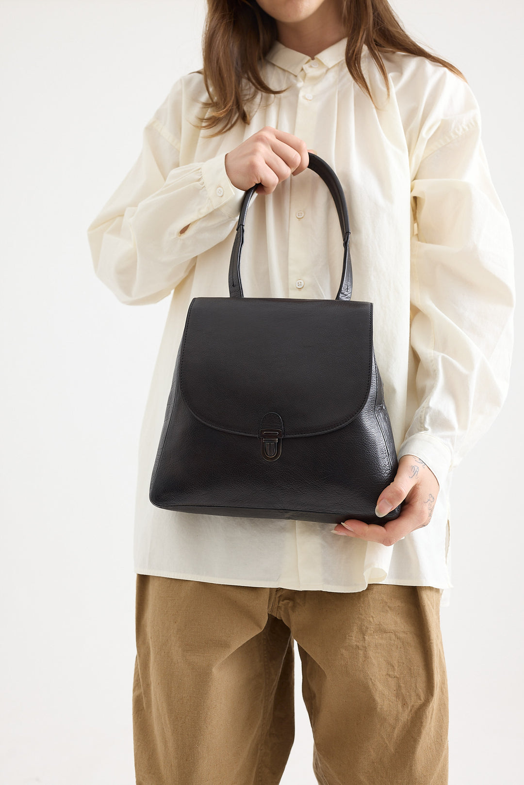 Cherevichkiotvichki - Flat Small Lock Bag - Shoulder Handle