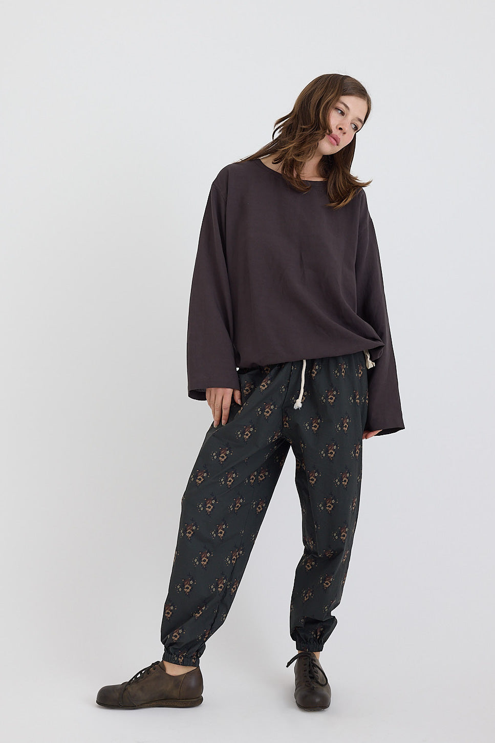 JethroJoggers-OffBlackFloral-2