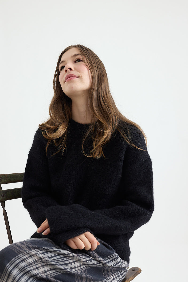 Lauren Manoogian - Vello Crewneck - Black