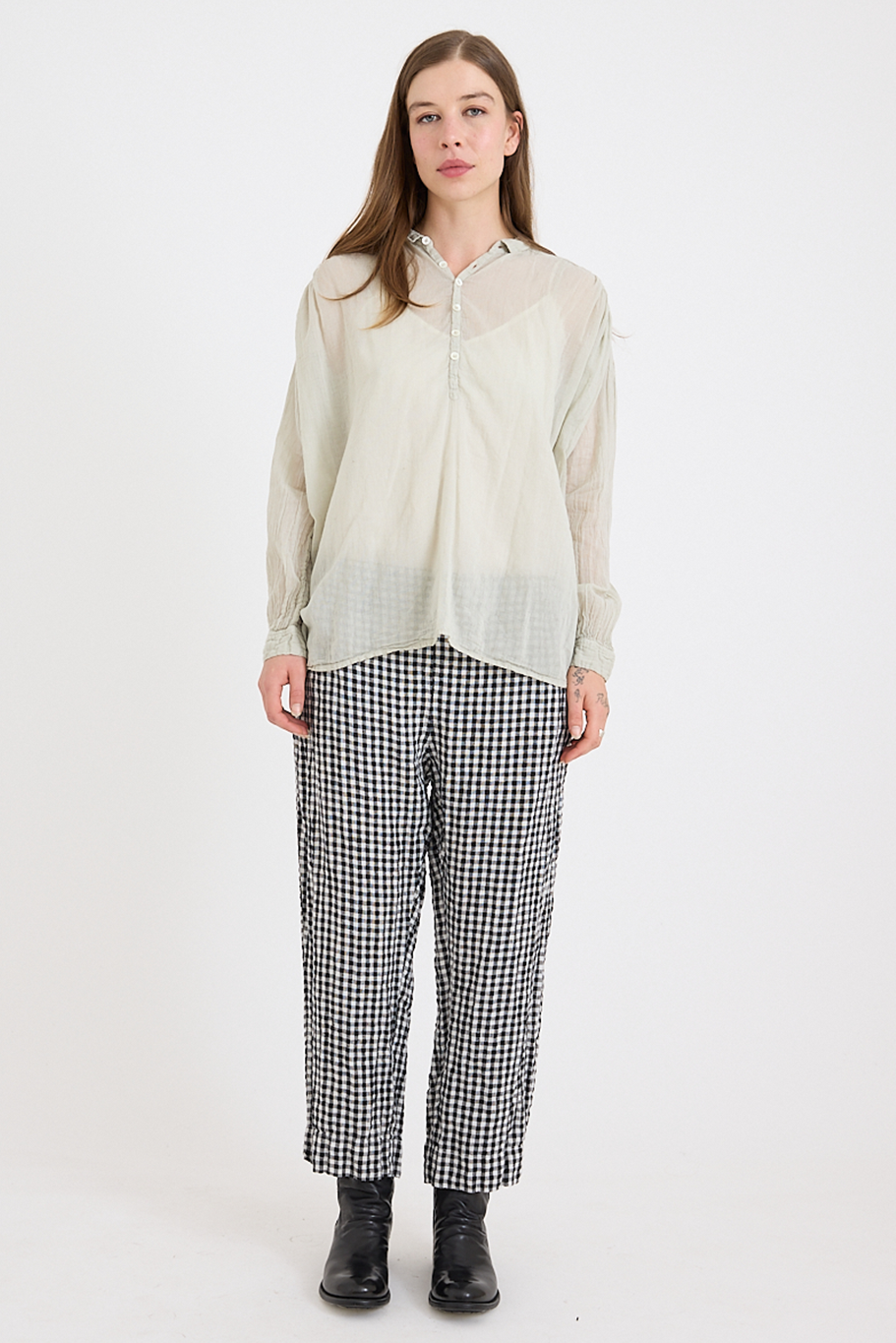 Metta - Lexi Capri Slim Pant - Black &amp; White Gingham Check Linen