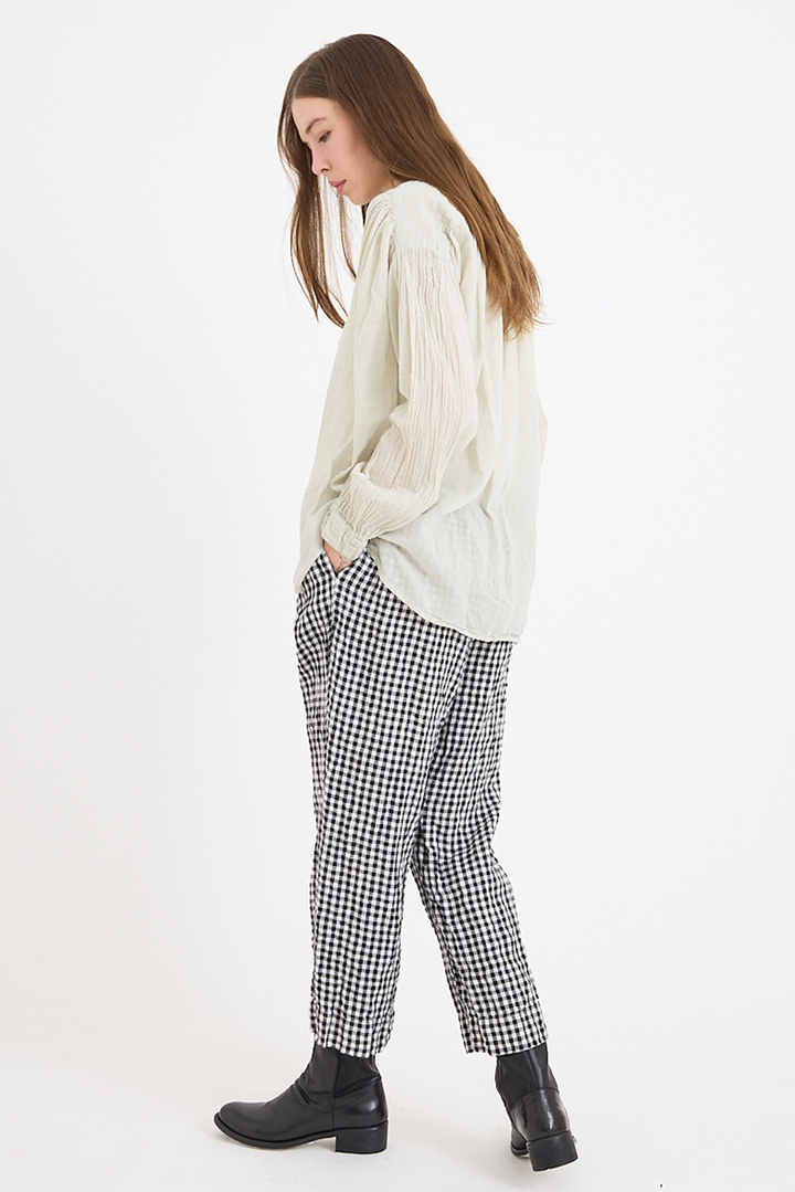 Metta - Lexi Capri Slim Pant - Black &amp; White Gingham Check Linen