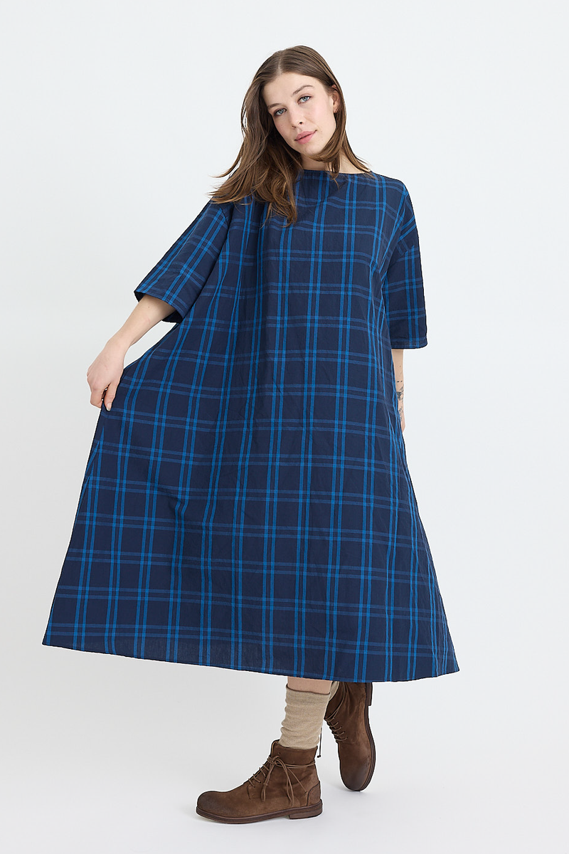 Apuntob - P1600 Dress