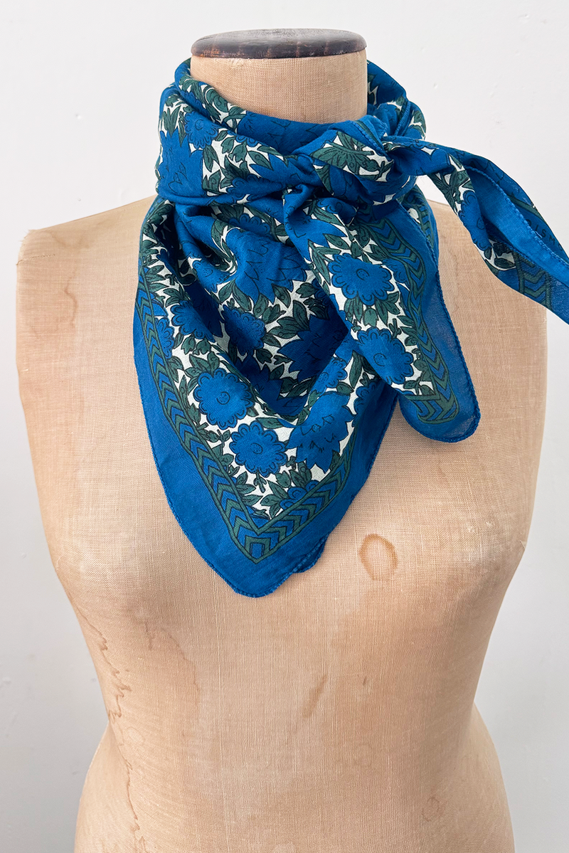 Moismont - Scarf No. 680