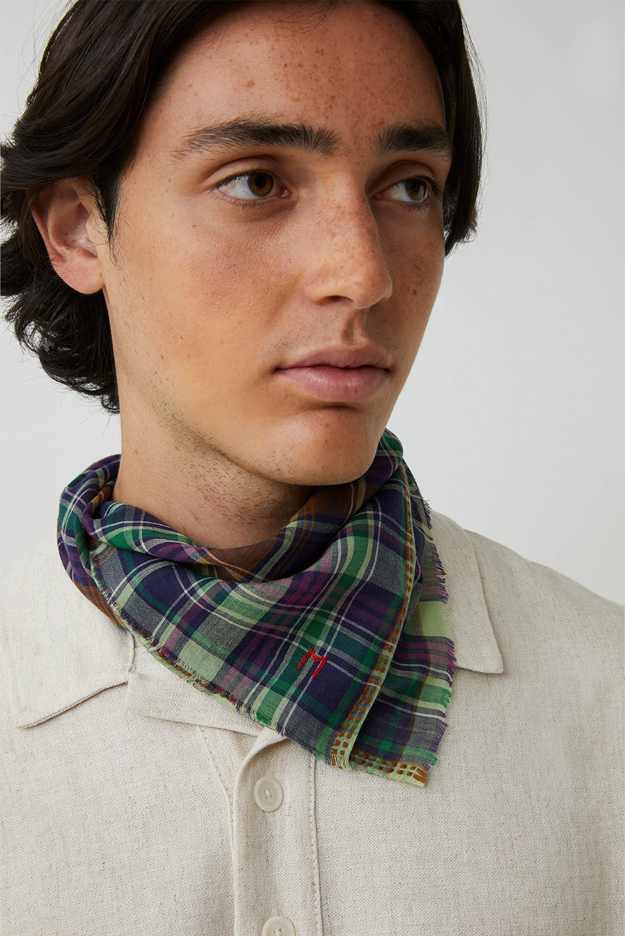 Moismont - Secret Scarf No. 817