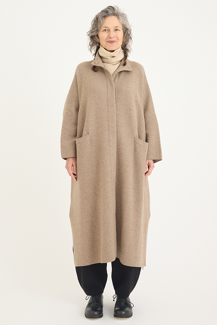 Freeman-B - Square Overcoat