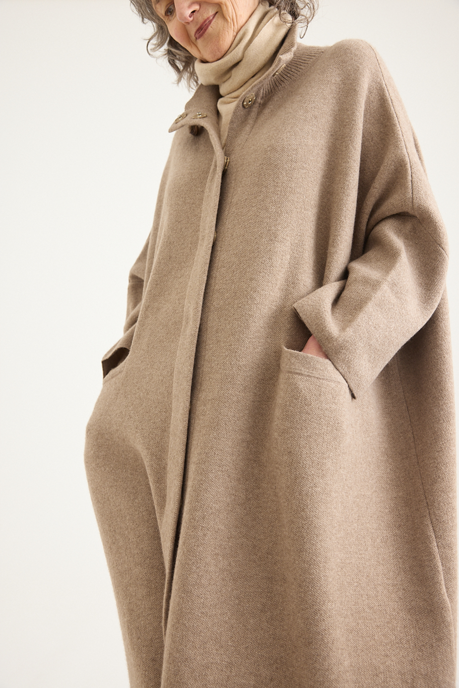 Freeman-B - Square Overcoat