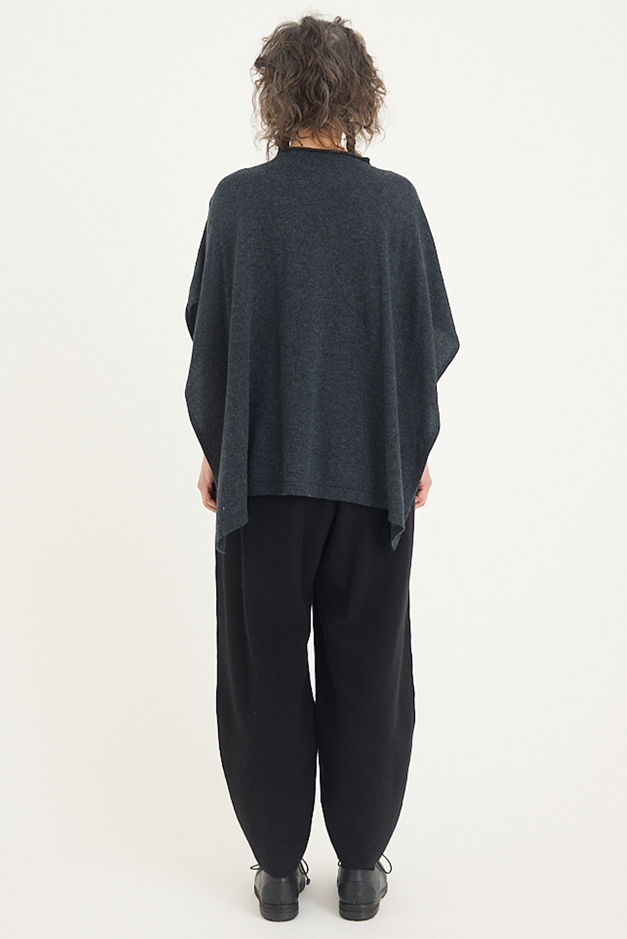 Freeman-B - Vest - Charcoal