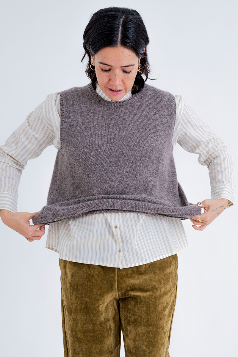 Apuntob - Vest P2009 - Walnut