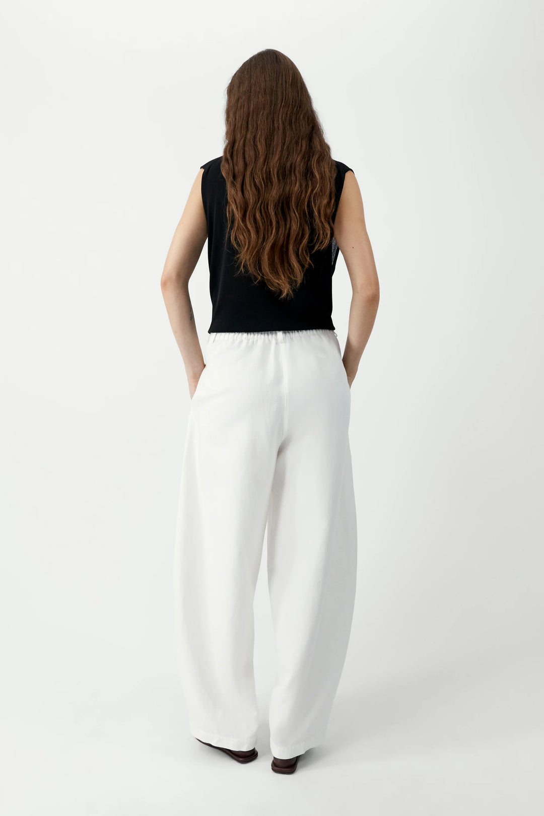 Cordera - Cotton &amp; Linen Curved Pants