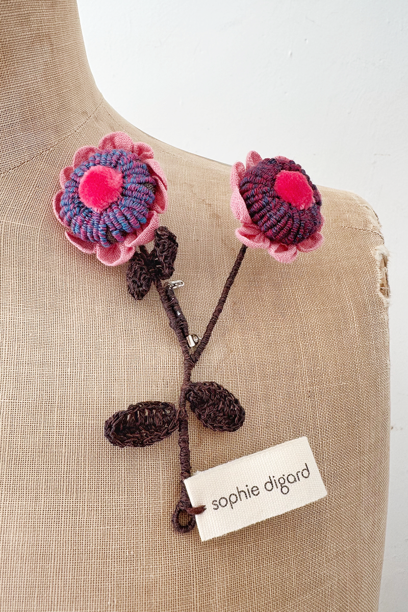 Sophie Digard - Twin Flower Brooch - Linen