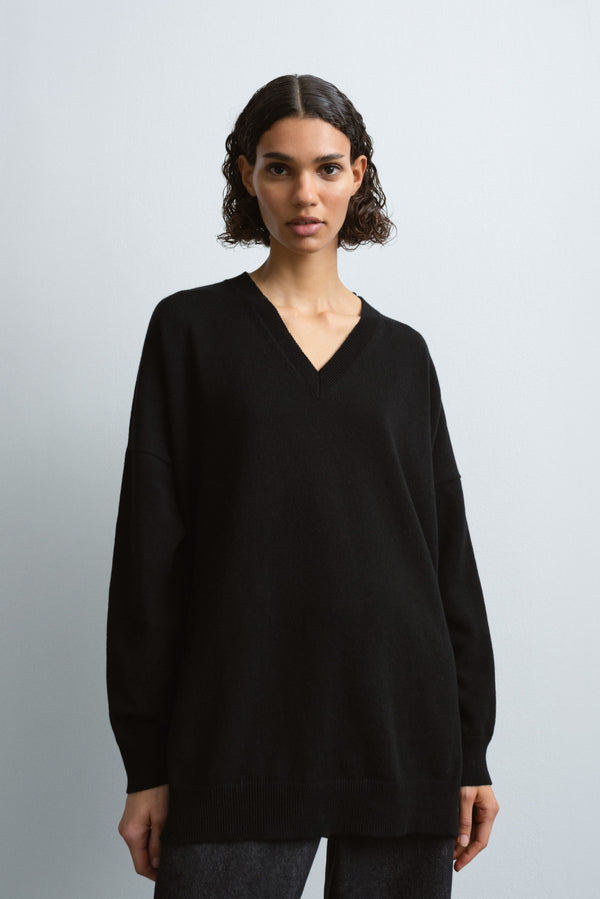 Cordera - Cashmere V-Neck Sweater  Black