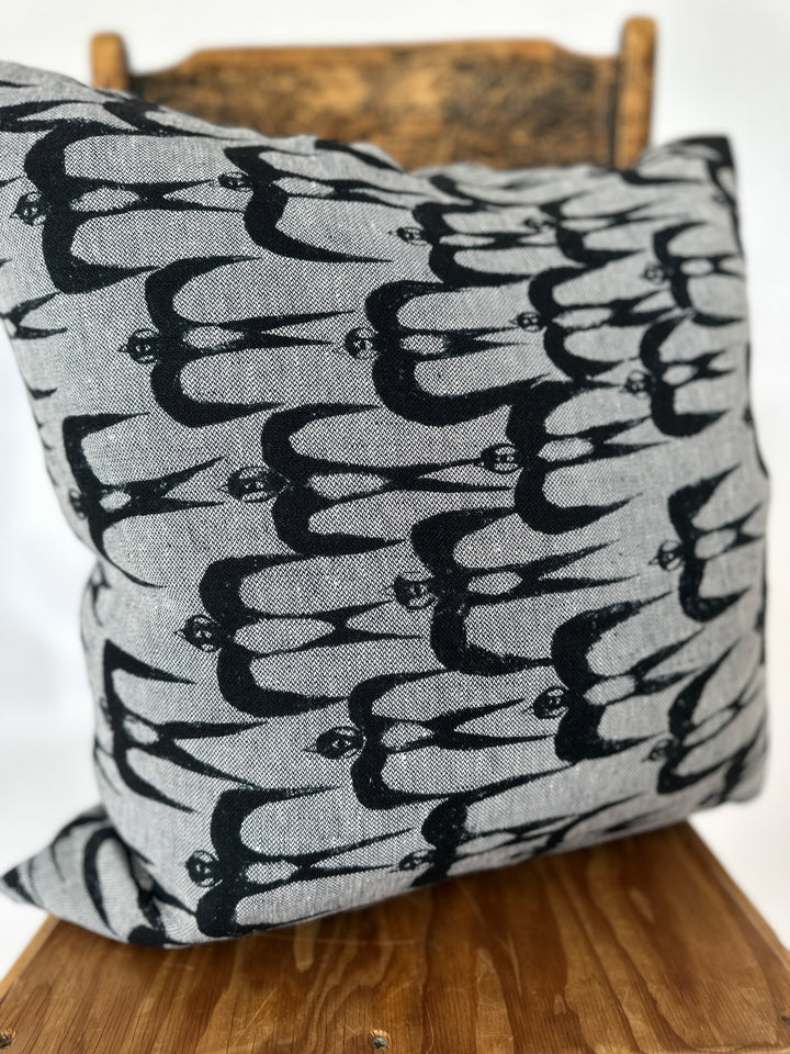 Minä Perhonen - Ravioli Cushion Hello Swallow - AAS7755K