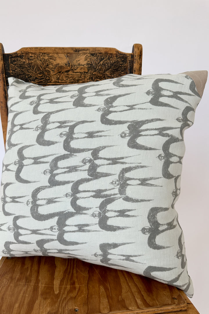 Minä Perhonen - Ravioli Cushion Hello Swallow - AAS7755K