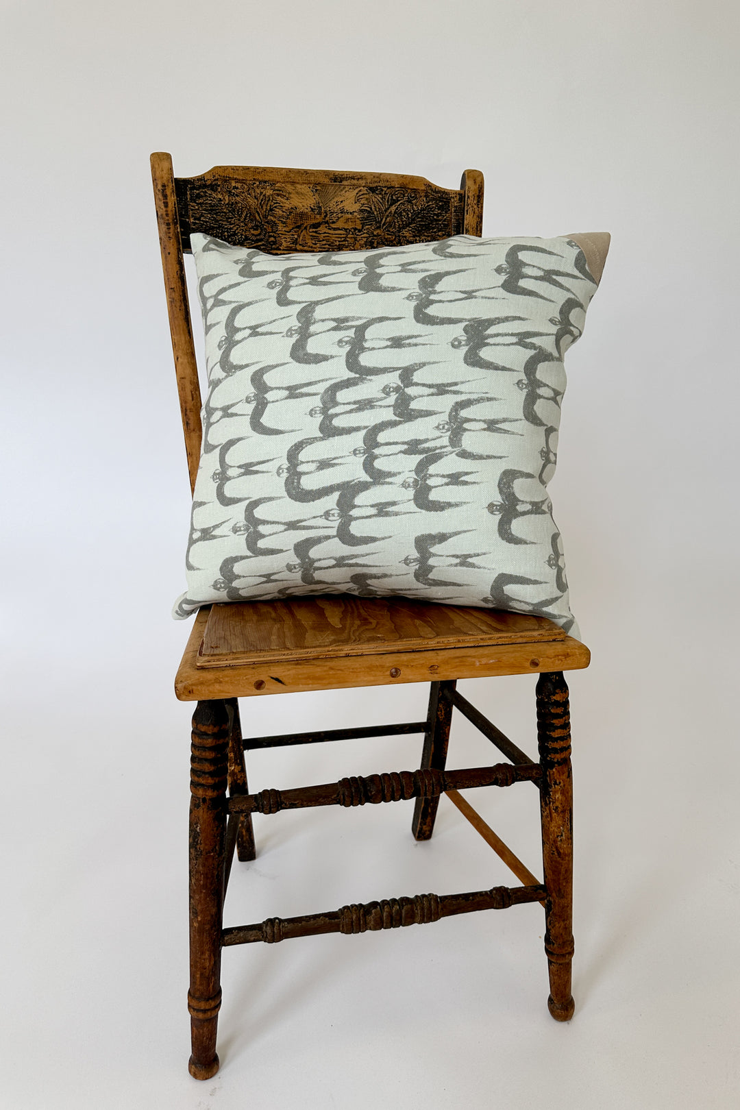 Minä Perhonen - Ravioli Cushion Hello Swallow - AAS7755K