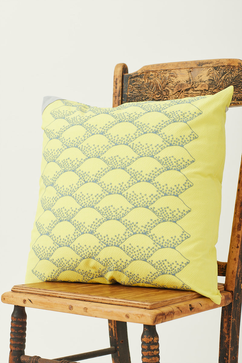 Minä Perhonen - Ravioli Cushion Sitruuna - AAS7758K